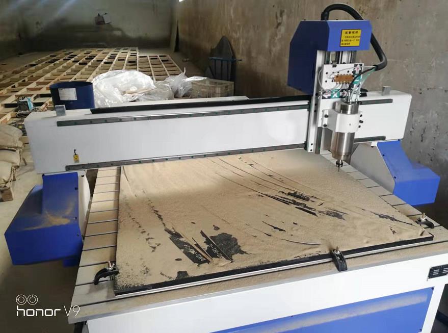 江蘇泗陽1325木工雕刻機(圖2)