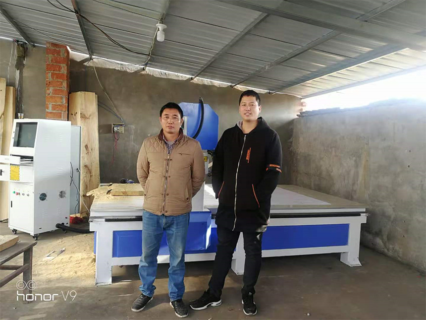 陜西漢中1825木工雕刻機(jī)(圖1)